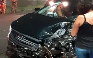 Grave acidente deixa uma mulher ferida na BR-343