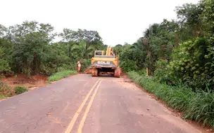 Trecho de rodovia rompida em Uruçuí começa a ser reconstruída