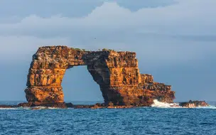 O Arco de Darwin sofreu erosão e desmoronou no Oceano Pacífico nesta semana.