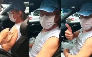 O rei Roberto Carlos recebe a segunda dose da vacina contra a covid-19