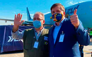 Brasil recebe 3 milhões de doses de vacinas covid-19 pelos Estados Unidos