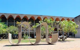 Reajuste salarial de servidores da Educação é aprovado na Alepi