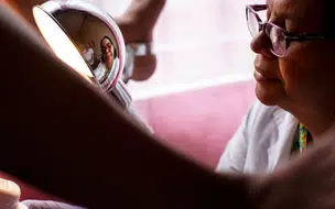 Mais de meio milhão de mulheres tiveram câncer cervical ano passado