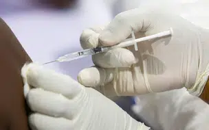 África recebe mais 4 milhões de vacinas em meio a terceira onda de Covid-19