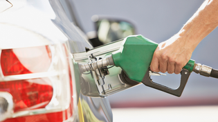 Governo cria subsídio de até R$ 0,89 para segurar preço da gasolina