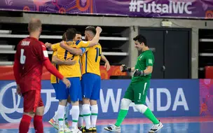 Brasil derrota a República Tcheca e segue na copa