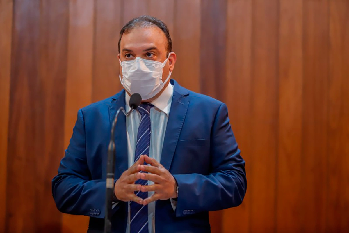 Deputado estadual Ziza Carvalho apresentou Projeto de Lei que incentiva a realização de pesquisas científicas com Cannabis