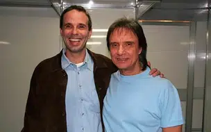 Filho do cantor Roberto Carlos morre aos 52 anos em São Paulo