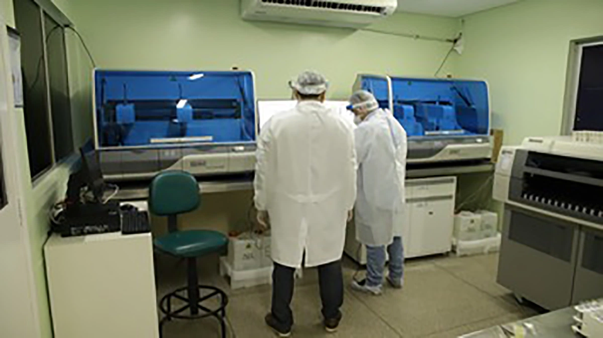 Relatório produzido, após recebimento dos resultados do sequenciamento genético de 100 amostras de pacientes do Piauí, enviadas à FioCruz, apontam que não há registro de pessoas infectadas com a variante Delta no estado.