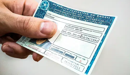 Câmara aprova renovação automática da CNH para bons condutores