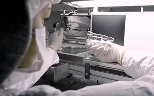 Hidróxido de alumínio na CoronaVac é inofensivo para crianças, diz Butantan