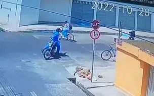 Câmera registra assalto a estudantes no bairro Mocambinho