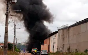 Incêndio assusta moradores no bairro Morada Nova em Teresina