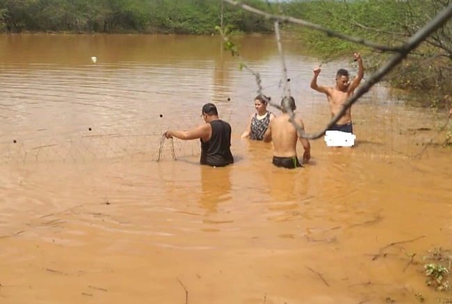 Açude onde o jovem se afogou pode chegar até a 5 m de profundidade no período das chuvas
