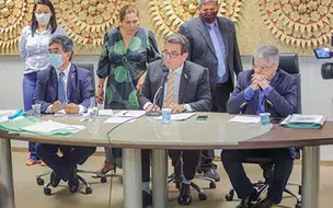 Alepi aprova aumento dos subsídios do governador e várias categorias, confira