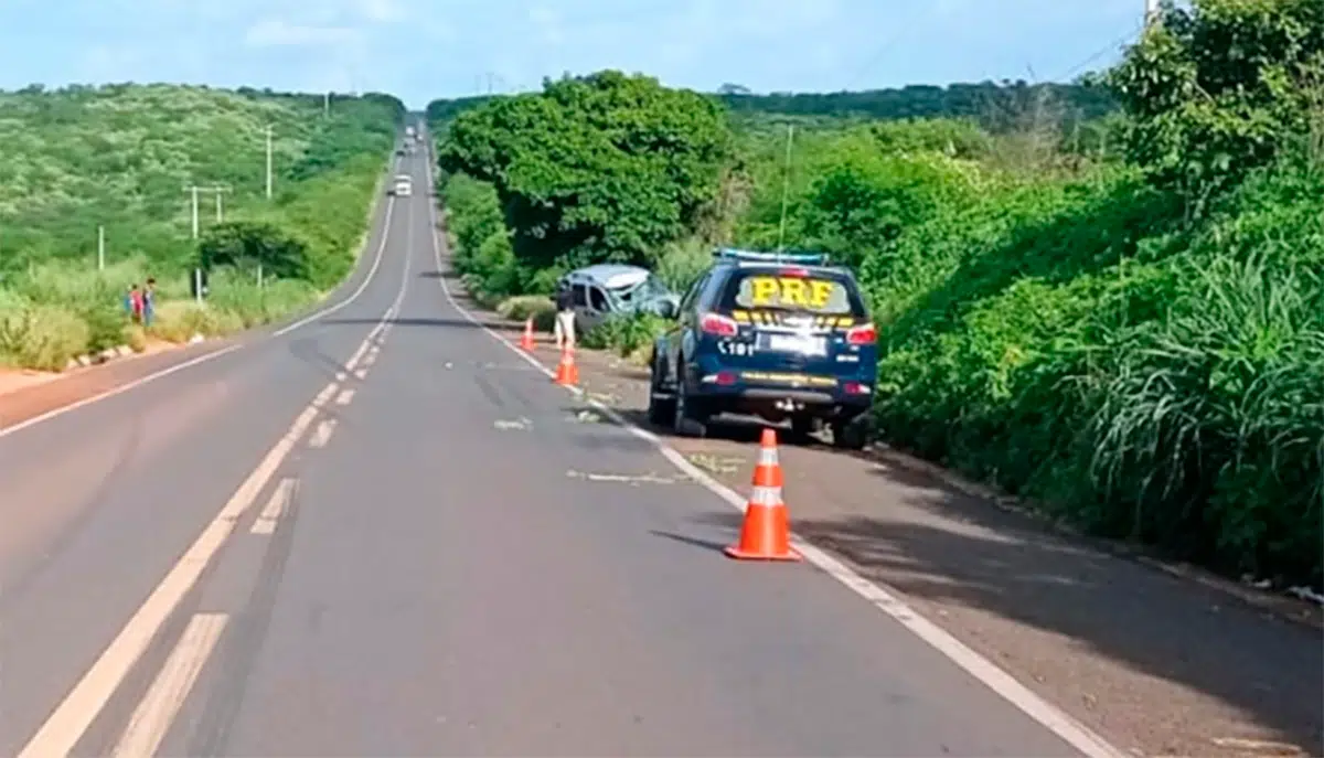 Motociclista morre ao colidir com carro de passeio em Picos