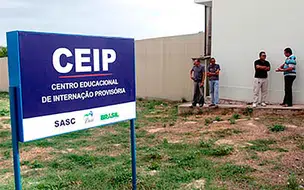 Polícia apreende jovem suspeita de matar a própria filha de 4 meses