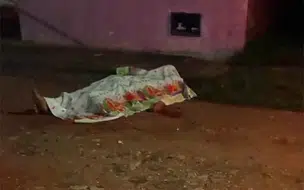 Jovem de 21 anos é morto a tiros na porta de casa na zona norte