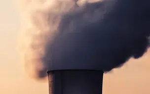 Radiação na Ucrânia segue em níveis normais; forças russas se aproximam de usina