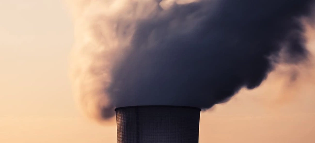 Radiação na Ucrânia segue em níveis normais; forças russas se aproximam de usina nuclear
