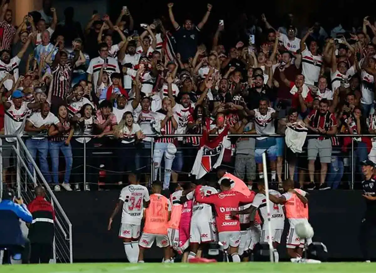 Após se despedir como vice do Paulista, São Paulo se prepara para calendário cheio em abril
