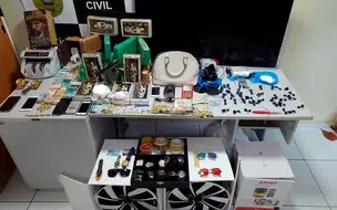 Polícia civil prende quatro pessoas por tráfico na capital