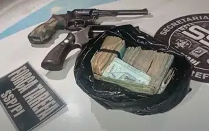 Homem é preso com armas e grande quantia em dinheiro no Bairro Tancredo Neves