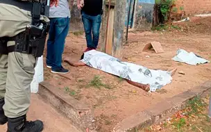 Populares encontram corpo próximo a campo de futebol em cidade do Piauí