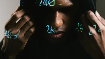 WhatsApp prepara função para impedir que sua conta seja roubada