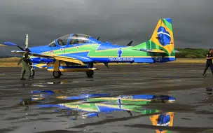 Apresentação da Esquadrilha da Fumaça aguarda público de mais de 2 mil pessoas