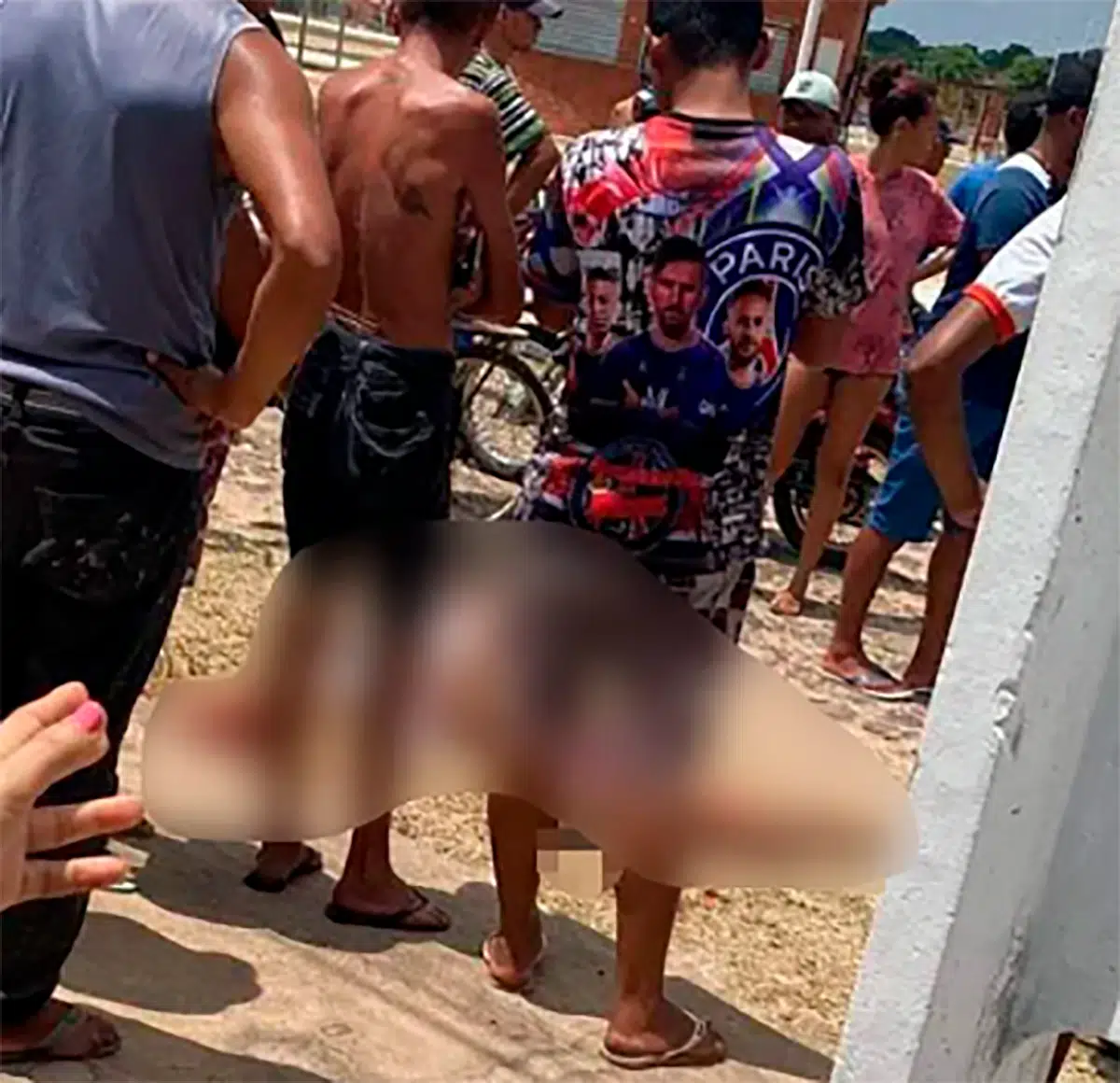 Corpo tinha marcas de tiro na cabeça