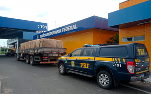 PRF apreende carga de 20 toneladas de cimento ilegal na BR 343