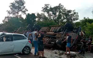 Caminhoneiro morre em grave acidente na BR-135 em São Gonçalo do Gurgueia