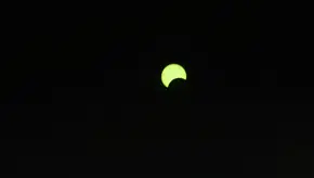 16:10