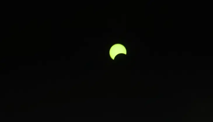 16:10