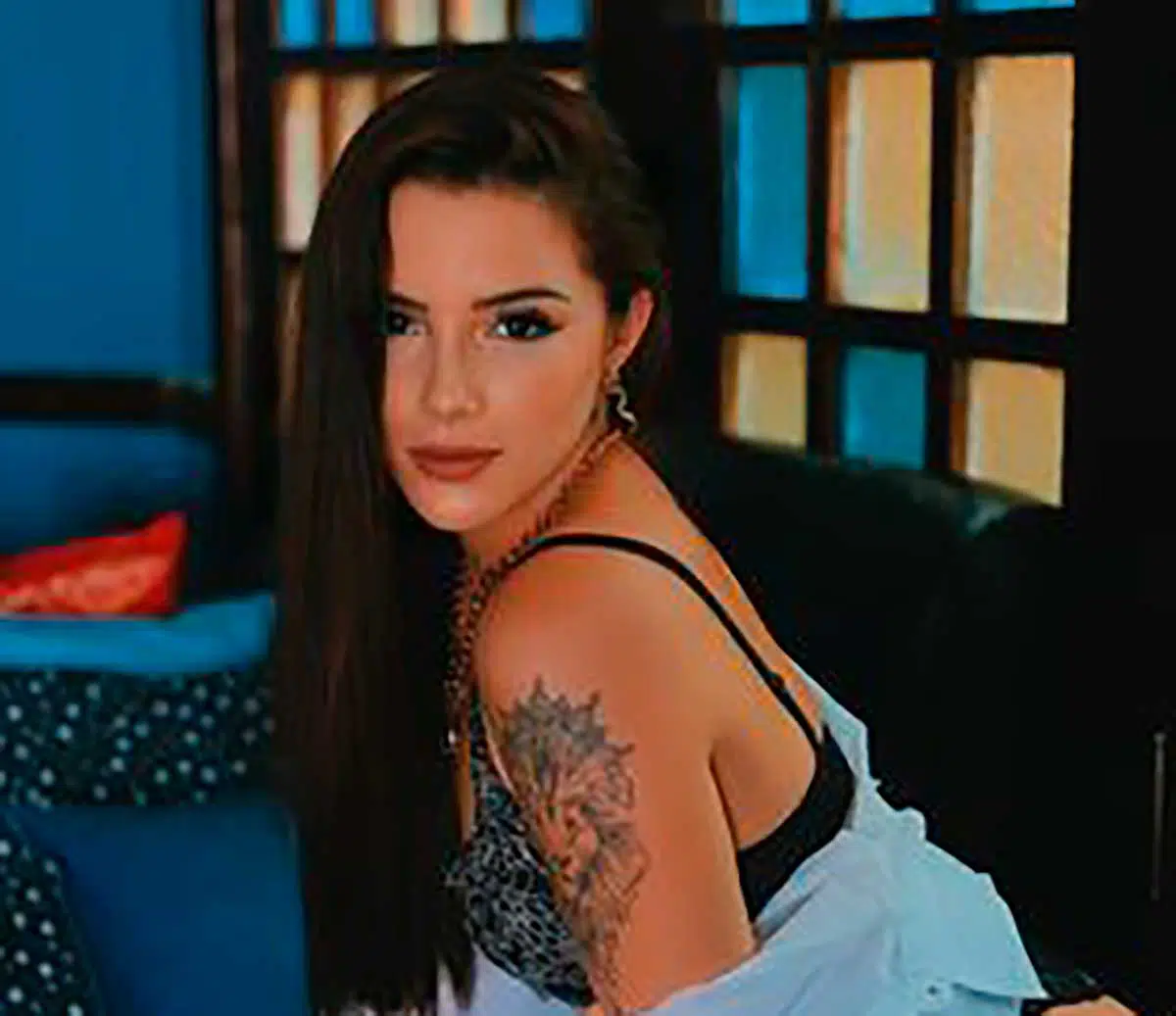 Influencer foi condenada a 23 anos de prisão por participação em assalto