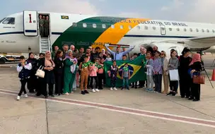 Brasileiros repatriados de Gaza chegarão ao Brasil esta noite 13, diz Itamaraty