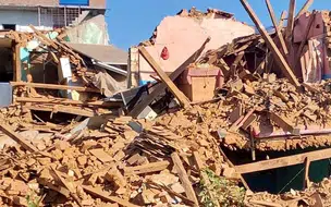 Terremoto deixa 150 mortos e centenas de feridos no Nepal