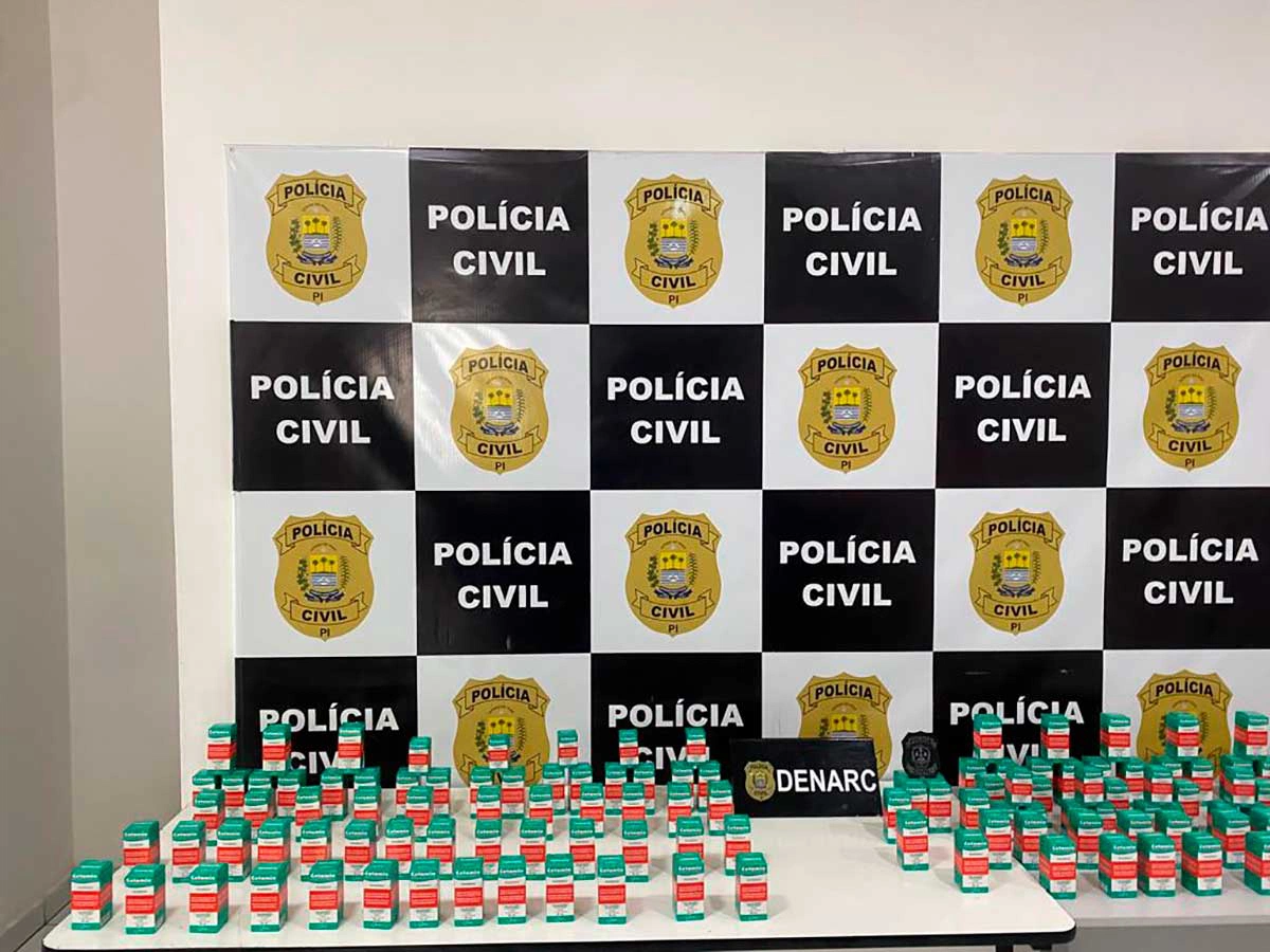 foi apreendida grande quantidade de cetamina, quetamina ou ketamina, também conhecida Special K, é utilizada como anestésico para cavalos.