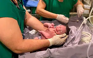 Nasce o primeiro bebê na Nova Maternidade Dona Evangelina Rosa em Teresina