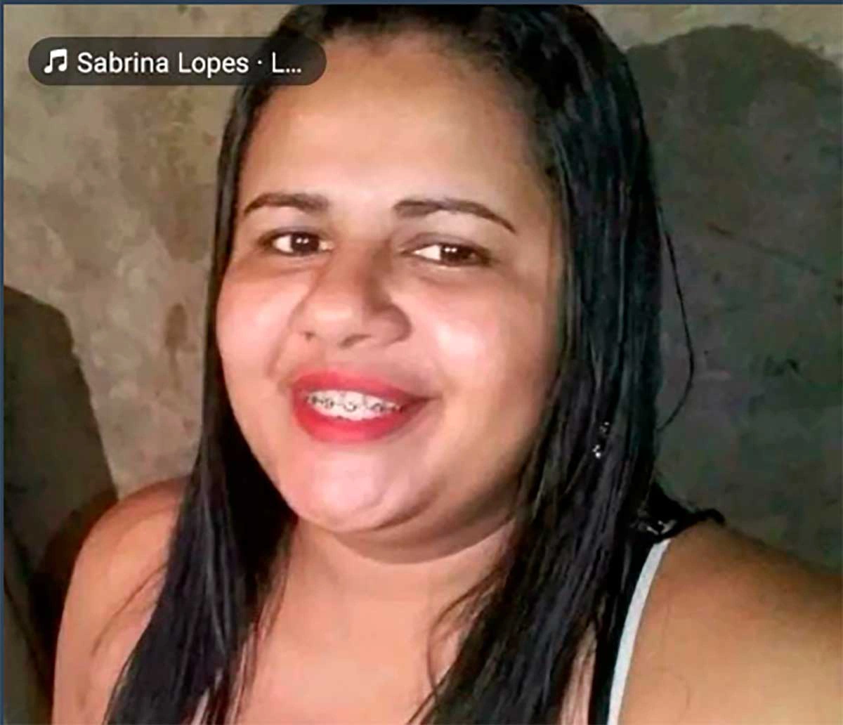 Sabrina foi morta a tiros e teve a garganta perfurada com gargalo de garrafa quebrada