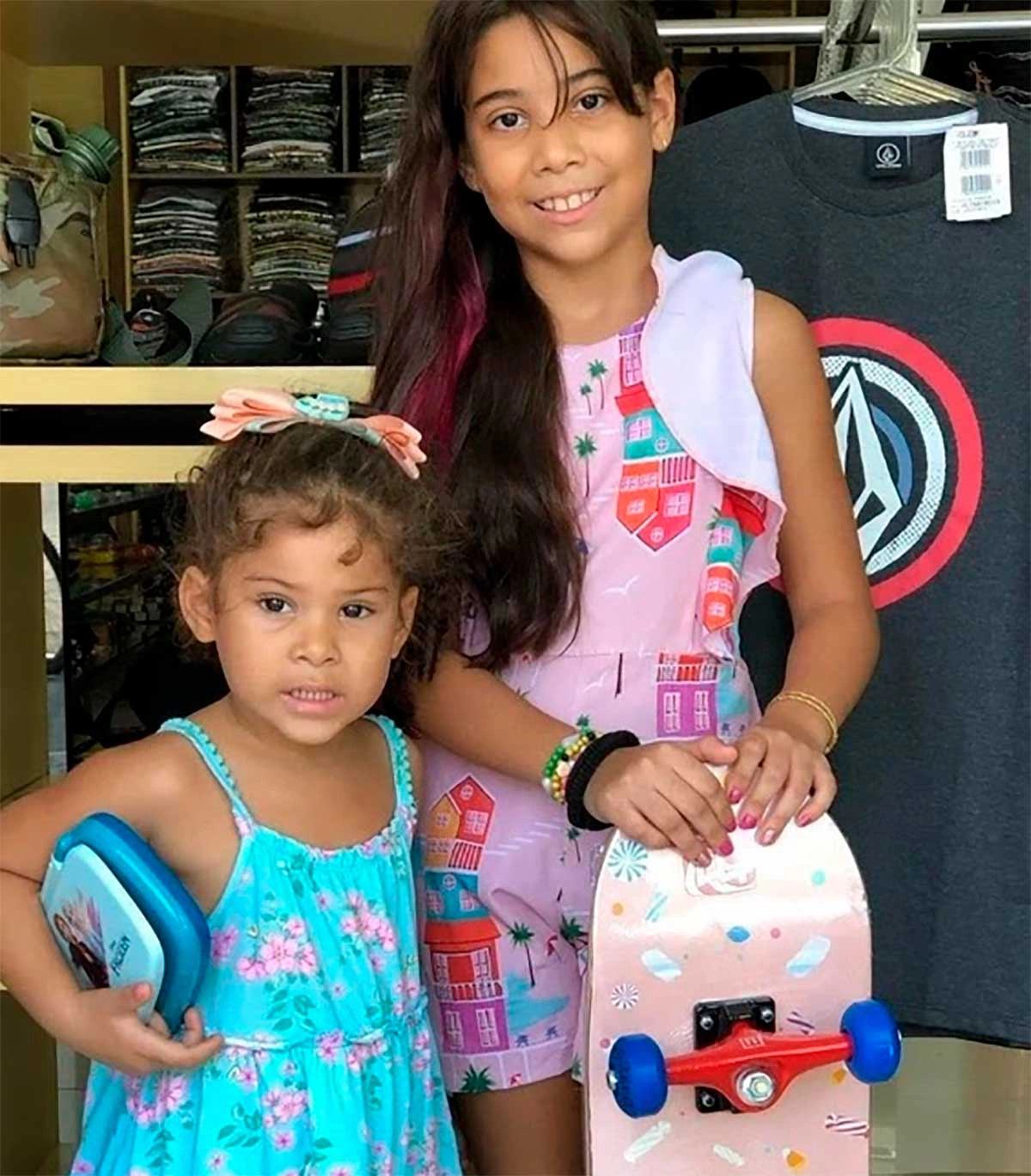 As filhas Letícia de 10 anos e Alice de 5 foram encontradas mortas com sinais de afogamento