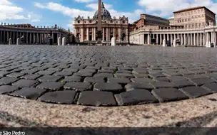 Vaticano anuncia autorização de bênção para casais homossexuais