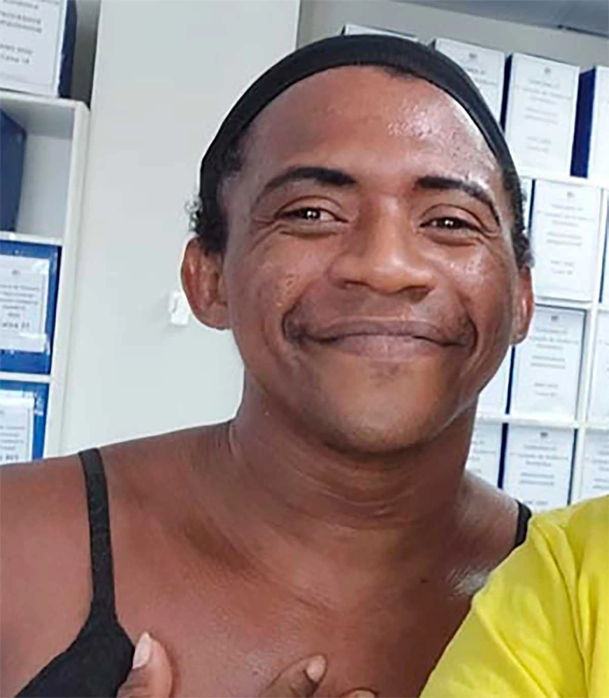 Paloma foi encontrada machucada e com golpes de faca pelo corpo em uma rua do centro da cidade