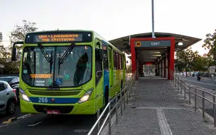 Faixas exclusivas para ônibus são liberadas para motociclistas em Teresina