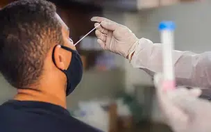 Cievs insere mais de 1.500 casos represados de covid do ano de 2022