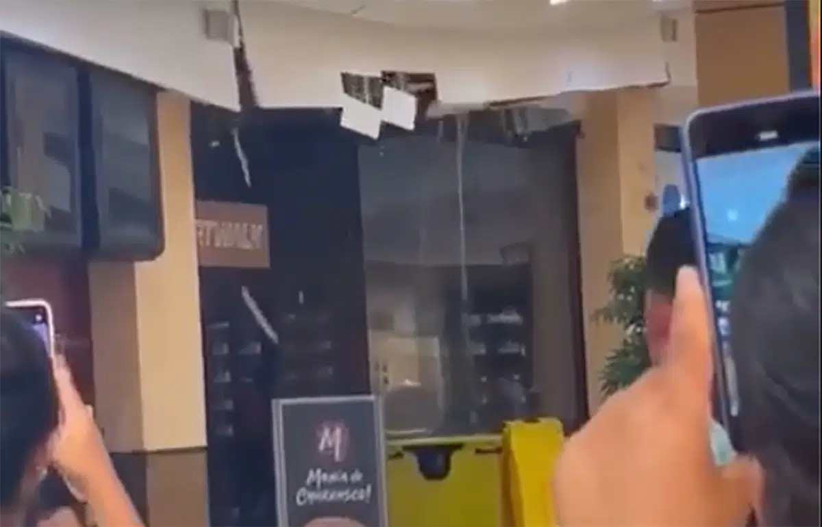 Desabamento em shopping de Osasco: veja o momento em que carros são engolidos por buraco