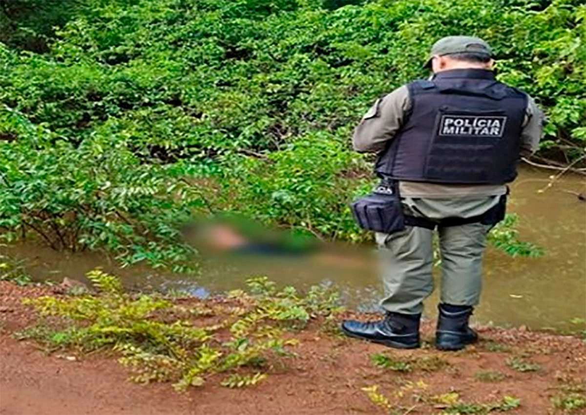 Polícia militar informou que o corpo apresentava lesões causadas por objeto cortante