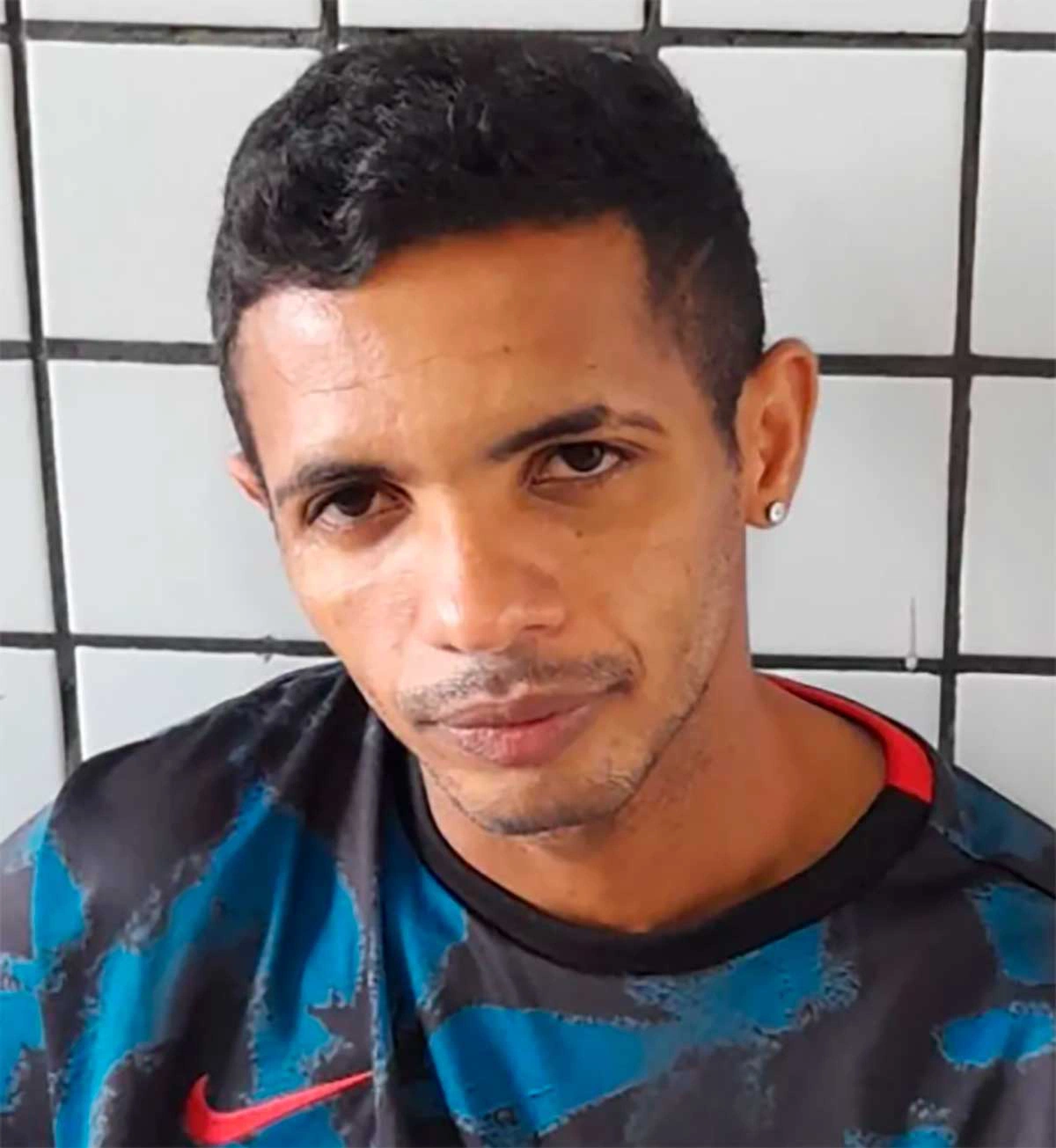 Antoniel Nascimento Rodrigues é suspeito de matar a ex-namorada a facadas em Esperantina