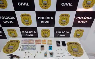 Mulher é presa suspeita de traficar drogas dentro de presídios em Teresina